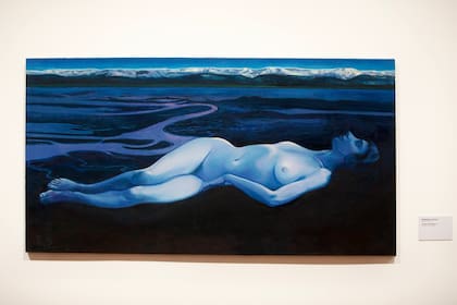 El cuerpo es parte del paisaje, pero lleva puestos auriculares en la pintura de Maddalena Tesser