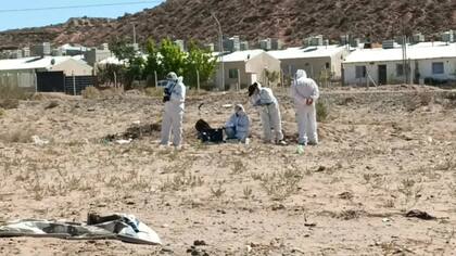 El Cuerpo Médico Forense trabajó en el lugar en el que se encontró a la persona muerta