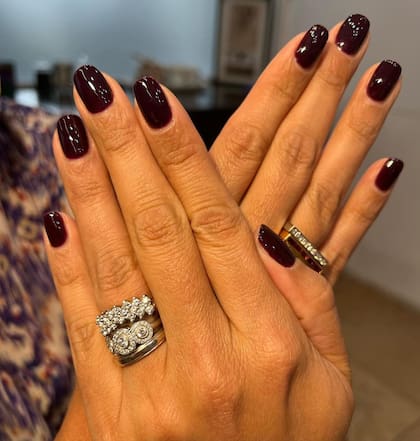 El cuidado de las uñas es una práctica muy antigua que se cree que se remonta hasta hace 5.000 años atrás