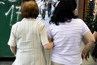 El cuidado de mayores, una tarea que gana espacio como fuente laboral