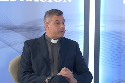 El cura Federico Piedrabuena en el Coloquio de IDEA de 2019