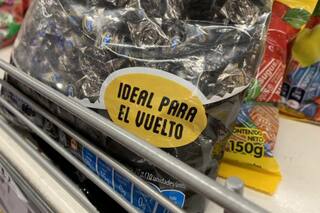 “Ideal para el vuelto”: los creativos caramelos que llegaron a los kioscos