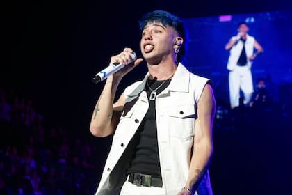 El curioso momento que atravesó Luck Ra en la vía pública