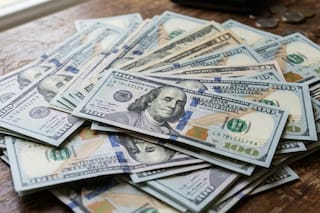 Se aceleró la compra de dólares en abril y alcanzó el monto más alto desde las elecciones