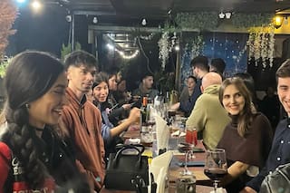 Cuatro planes para chamuyar y jugar que rompen con la rutina nocturna