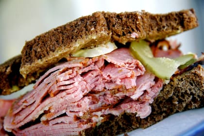 El de La Crespo es uno de los pioneros en traer el plato tal cual se come en Nueva York