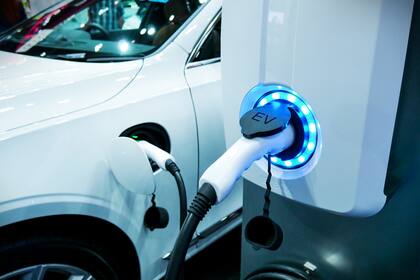 El de los autos eléctricos es un mercado que para 2025 podría llegar a los 250.000 millones de euros de valor