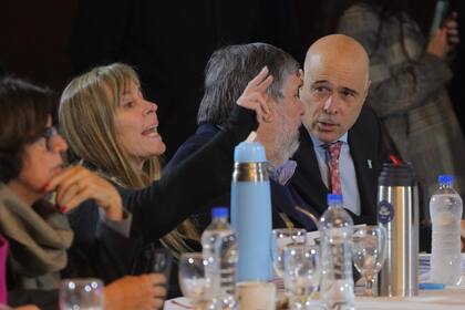 El debate en comisión del Senado por la Ley Bases pasó a cuarto intermedio