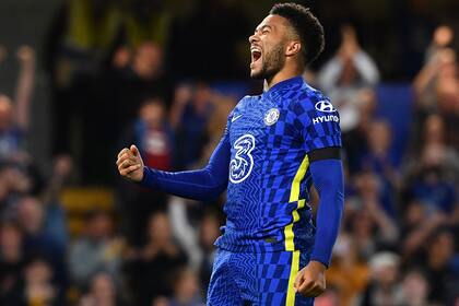 El defensor inglés Reece James podría ser una baja en el Mundial Qatar 2022 debido a una lesión en su rodilla derecha