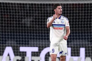 Quién es Joaquín Panichelli, el 9 argentino que busca el Barcelona