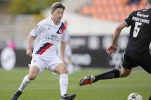 Inspiró un personaje de cómic, le hizo un gol a la Argentina hace 30 años y sigue activo... ¡a los 58!