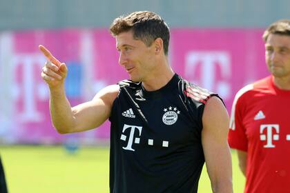 El delantero polaco tiene una dieta llamativa en la que cada comida comienza por el postre.