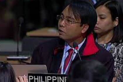 El delegado de Filipinas en la COP 19 declara una huelga de hambre en solidaridad con su pueblo que vivió la tragedia del paso del tifón Haiyán