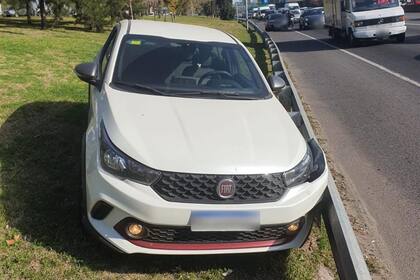 El delincuente manejaba un Fiat robado el pasado domingo, cuando fue interceptado por agentes policiales