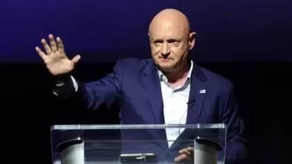 El demócrata Mark Kelly, exastronauta, venció al republicano Blake Masters.