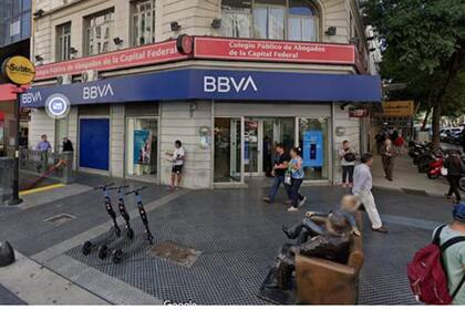 El denunciante tenía el servicio de cajas de seguridad contrato en la sucursal Tribunales del BBVA