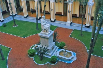 El Patio Central del Departamento de Policía