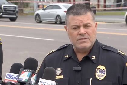 El Departamento de Policía de Jacksonville brindó una conferencia de prensa luego del altercado