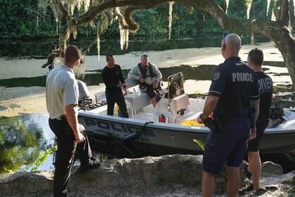 El departamento de policía de Tampa recibió un reporte y acudió a sacar el objeto