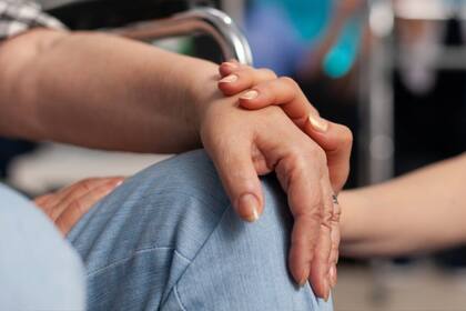 El Departamento de Salud y Servicios Familiares de Illinois (HFS) envió avisos para anunciar la cancelación del programa