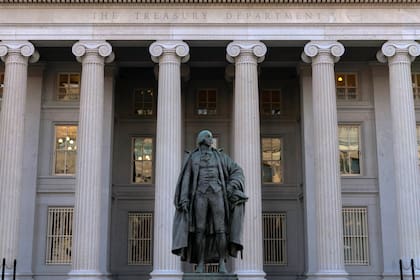 El Departamento del Tesoro de los Estados Unidos emitió órdenes que identifican a tres instituciones financieras con sede en México