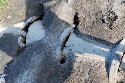 El departamento Vera tiene aproximadamente 960 kilómetros de rutas de calzadas naturales principales y unos 190 kilómetros de tramos de estas rutas pavimentadas