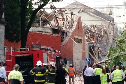 Los familiares de las diez víctimas se reunirán en el lugar de la tragedia, la esquina de Quinquela Martín y Jovellanos, para recordarlos; para procurar que nadie los olvide