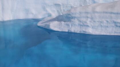 El derretimiento de la capa polar de Groenlandia es uno de los posibles puntos de no retorno o "tipping points" que podría desestabilizar otros ecosistemas
