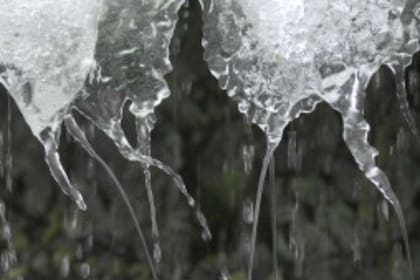 El derretimiento del hielo es consecuencia directa del calentamiento producido por la actividad humana