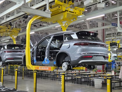 EL desafío principal es el exceso de capacidad productiva, sobre todo en vehículos eléctricos, baterías y componentes clave