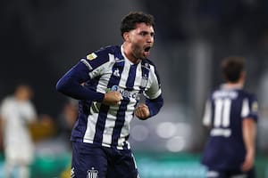 El desahogo de Nahuel Bustos, que le dio a Talleres un triunfo luego de siete partidos; Sarmiento aún está en zona de clasificación en el torneo Clausura.