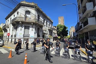 Desalojaron un edificio que estuvo usurpado durante seis años por cartoneros