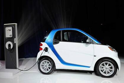 El desarrollo de una microbatería potente y de rápida recarga podría impulsar la industria de los autos eléctricos