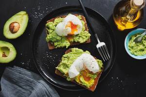 Un nutricionista detalla 3 desayunos ideales para bajar el colesterol y los triglicéridos