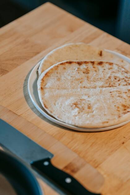 El desayuno típico de Nicoya se basa en maíz, frijoles (porotos) y calabaza, una combinación rica en nutrientes esenciales