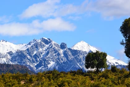 El descenso abrupto de las temperaturas aplacó el fuego de los incendios
