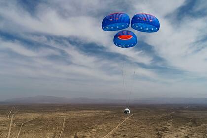 El descenso de la cápsula New Shepard, sin pasajeros, en vuelos anteriores