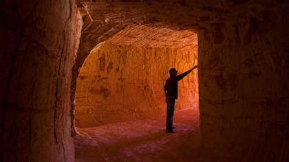 El Desert Cave Hotel tiene habitaciones bajo tierra en donde los huéspedes podrán experimentar la tranquilidad de este lugar