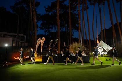 El desfile de las delegaciones participantes