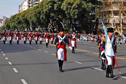Las formaciones militares le dieron un singular brillo a la jornada