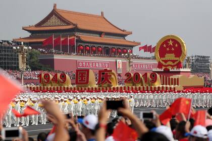 El desfile organizado ayer por el régimen comunista en la Plaza Tiananmen