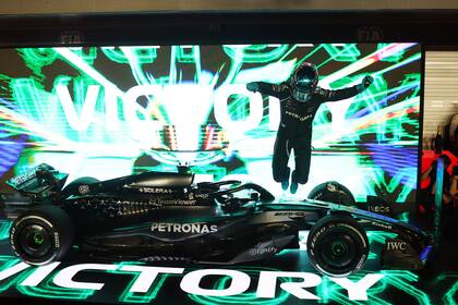 El desquite de George Russell en el Gran Premio de Singapur: dos años atrás se accidentó y dejó escapara la posibilidad