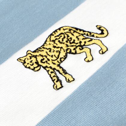 El detalle bordado del jaguar, que el periodista sudafricano confundió con un puma, dándole el nombre al seleccionado.