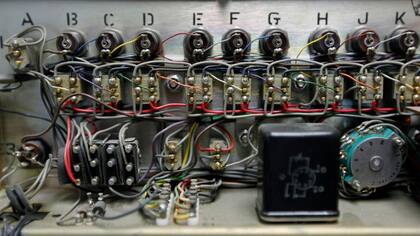 El detalle del interior del equipo restaurado que fue empleado en el primer nodo de Arpanet
