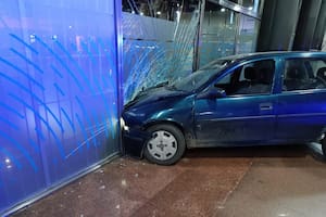 El detenido tiene 30 años e impactó en la zona de cajeros