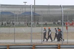 El DHS impone nuevas reglas para acceder a oficinas del ICE: limita el ingreso, exige documentación específica y establece normas estrictas de conducta.