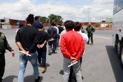El DHS limita el parole humanitario a casos individuales para evitar abusos