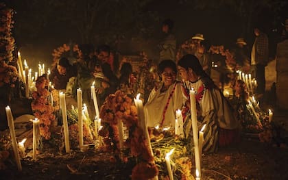 El Día de Muertos es herencia de tradiciones prehispánicas (amatzcalli.com)