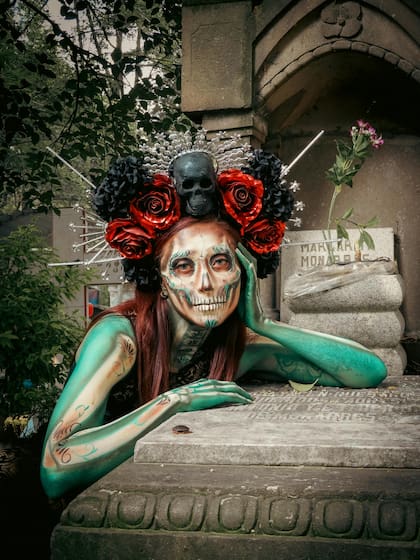 El Día de Muertos tiene otras variantes de celebración a lo largo del mundo (Pexels/Ericka Sánchez)