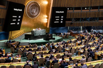 El Día del Lenguaje de Señas fue oficializado durante una asamblea general de la Organización de las Naciones Unidas (ONU). (AP Foto/John Minchillo, Archivo)